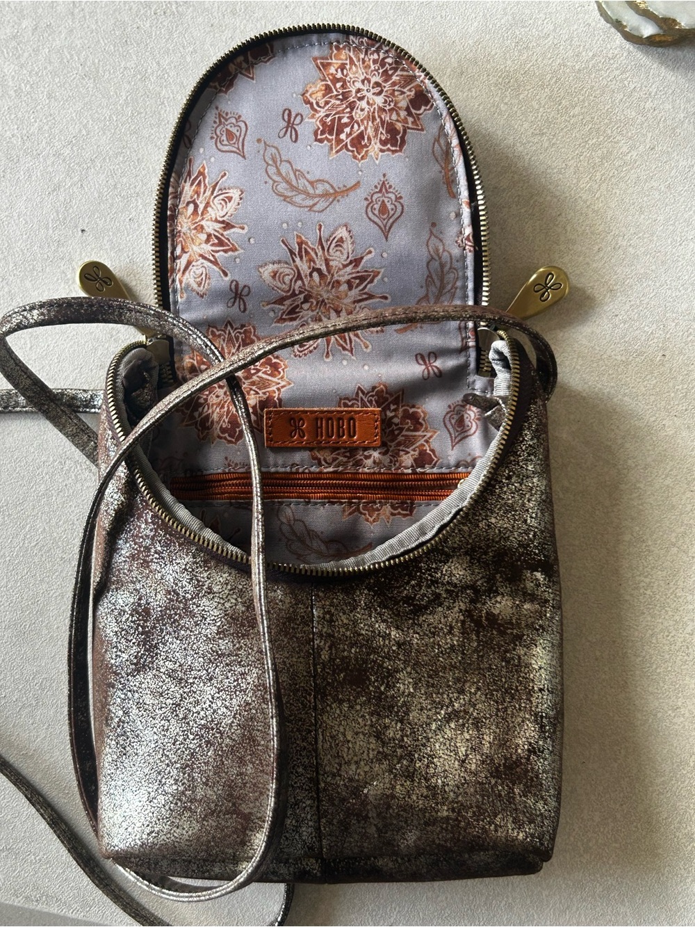 HOBO INTERNATIONAL Fern Metallic Shimmer Crossbody Bag with Brown/Gold Accents - Picture 4 of 17